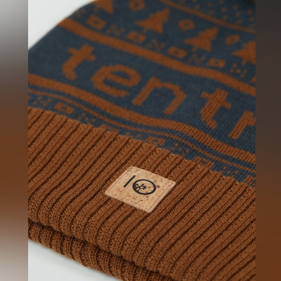 Tentree Cabin Pom Beanie In Red Mahogany - Picture 3 of 5